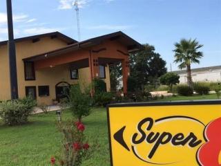 Super 8 By Wyndham Kinder La Zewnętrze zdjęcie